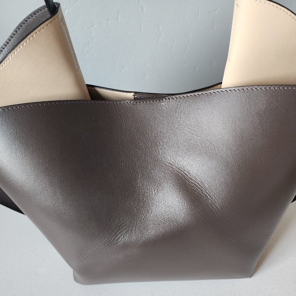 Ree Projects Tote "EUC" - Picture 9 of 16